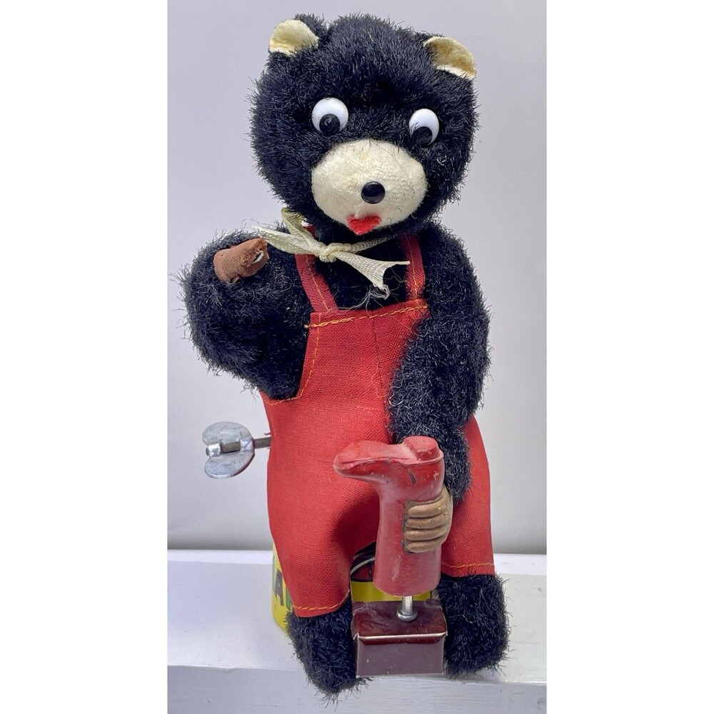 Schuco Style Vintage Wind Up Mechanical Shoe Maker Bear FREE SHIPPING